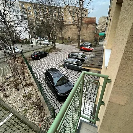 Luxury 2Bed Flat With Free Parking Apartment Bratislava Exterior photo