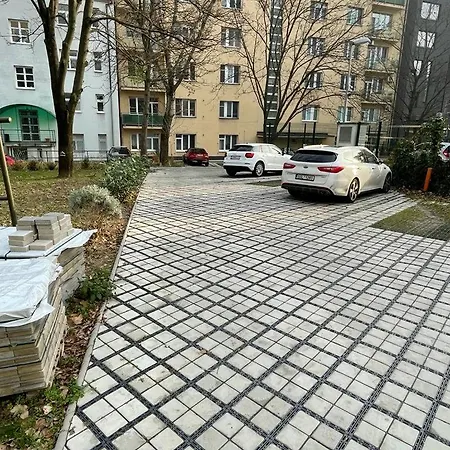 Luxury 2Bed Flat With Free Parking Apartment Bratislava Exterior photo