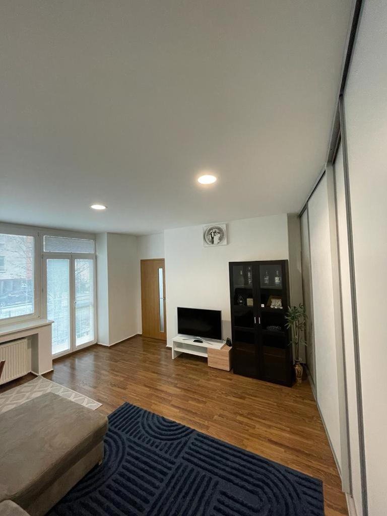 Luxury 2bed Flat With Free Parking * Bratislava