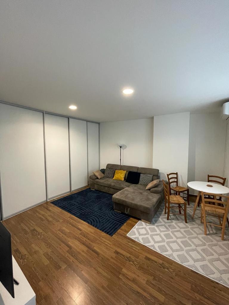 Luxury 2bed Flat With Free Parking Apartment Bratislava